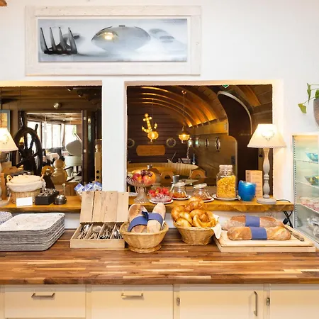 Strandhotel Seeblick Faulensee