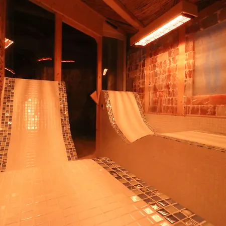 Strandhotel Seeblick Hotel Faulensee