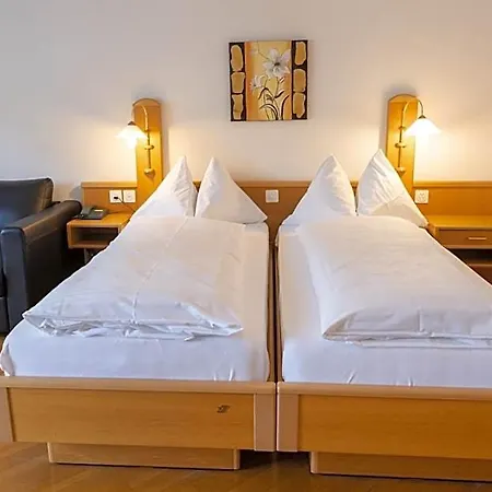 Strandhotel Seeblick Faulensee