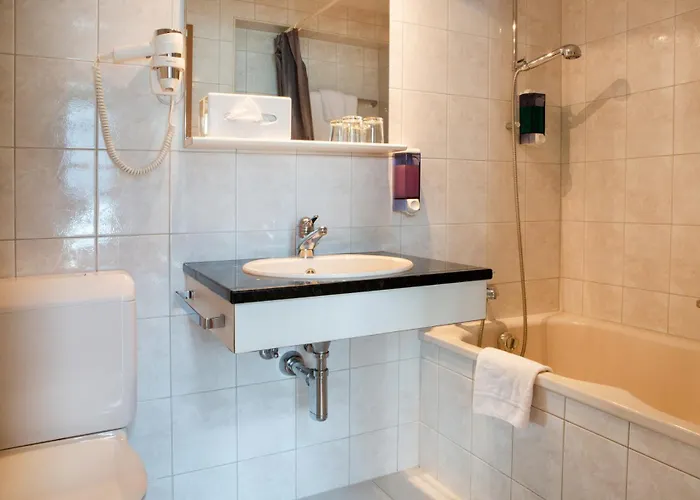 Otel Strandhotel Seeblick Faulensee